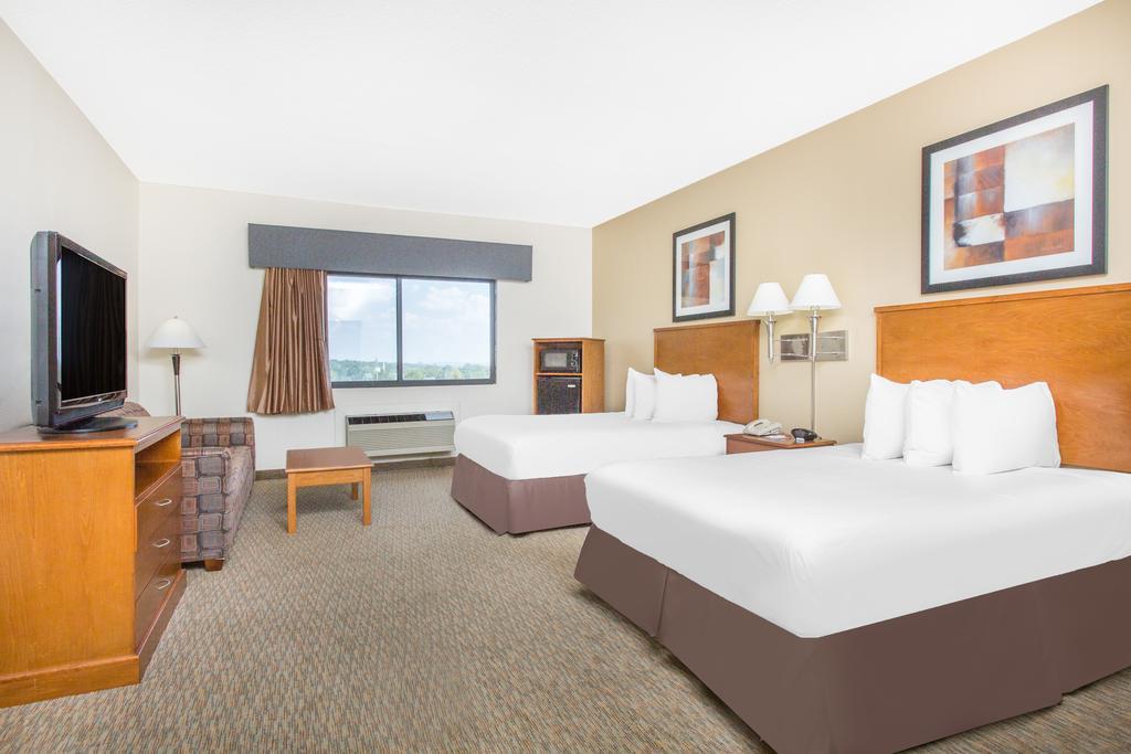 Days Inn By Wyndham Phenix City Near Fort Moore Exteriér fotografie