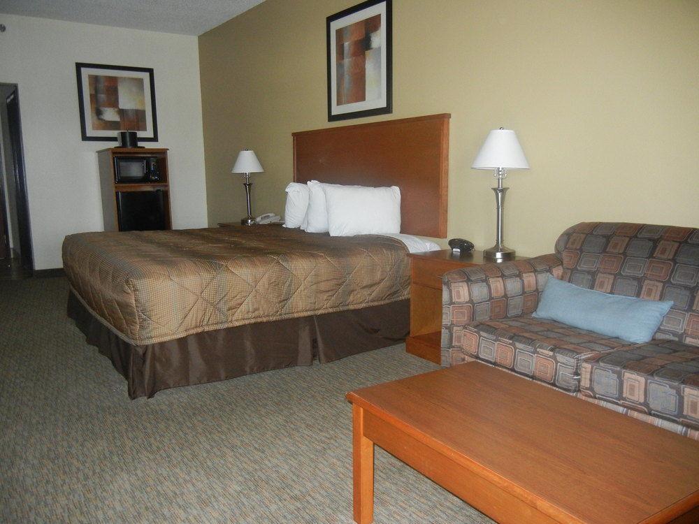 Days Inn By Wyndham Phenix City Near Fort Moore Exteriér fotografie