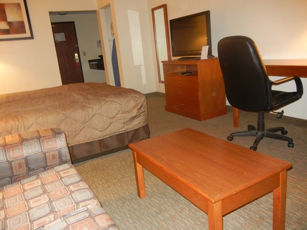 Days Inn By Wyndham Phenix City Near Fort Moore Exteriér fotografie
