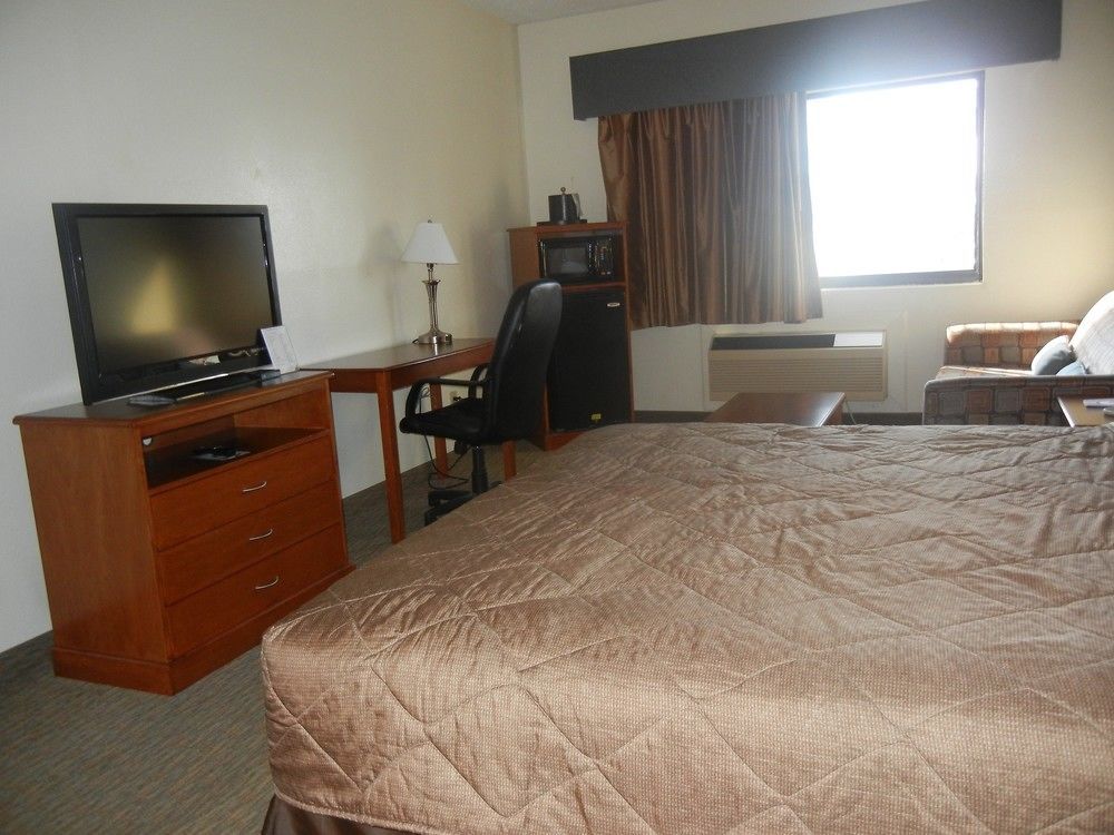 Days Inn By Wyndham Phenix City Near Fort Moore Exteriér fotografie